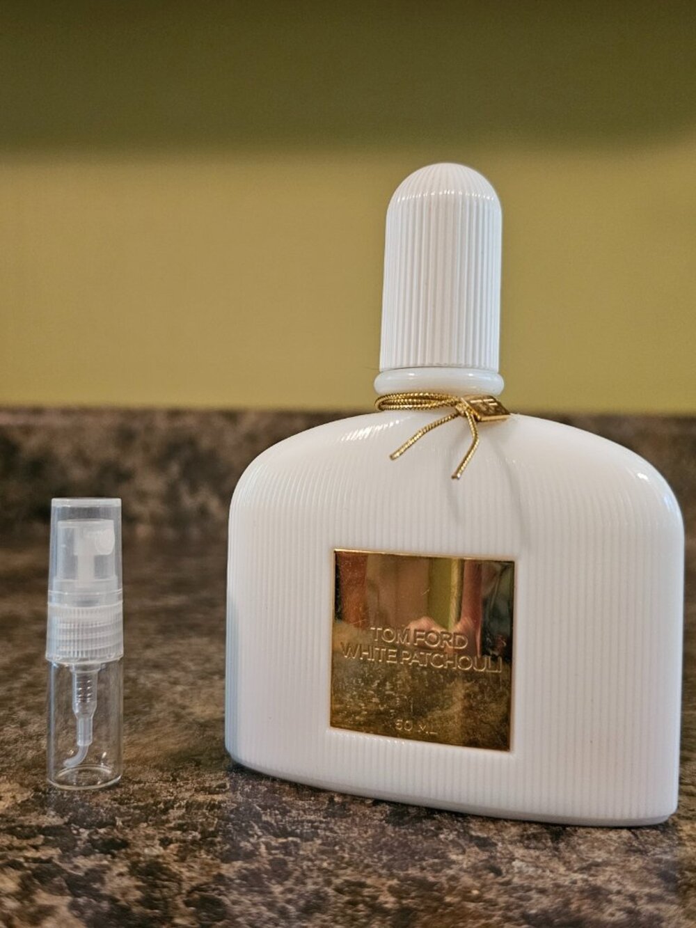2 ML Sample WHITE PATCHOULI by Tom Ford EDP Perfume Travel Spray Discontinued